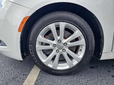 2016 Chrysler 200 Limited