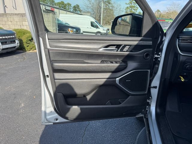 2024 Jeep Wagoneer L Series III