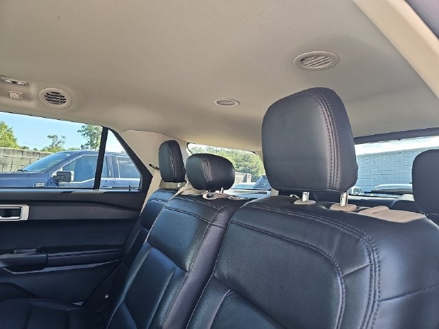 2021 Ford Explorer Base