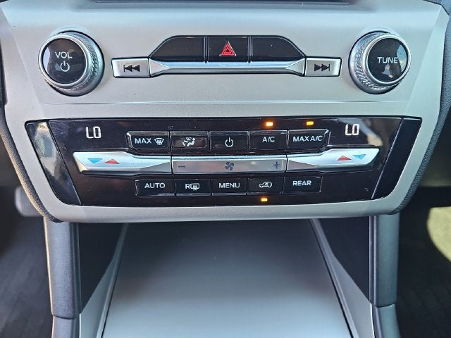 2021 Ford Explorer Base