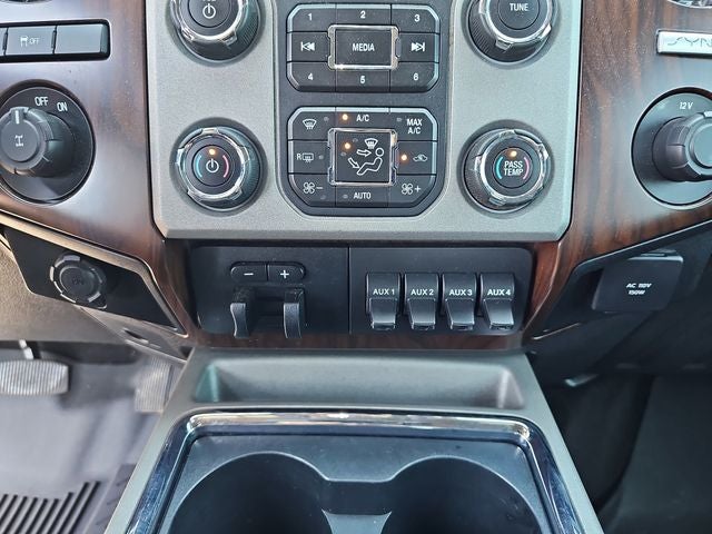 2015 Ford F-250SD Lariat