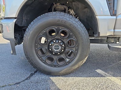 2023 Ford F-350SD Lariat