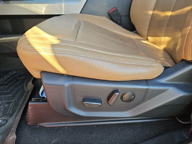 2022 Ford F-350SD Lariat DRW