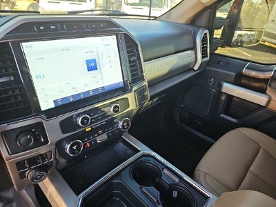 2022 Ford F-350SD Lariat DRW