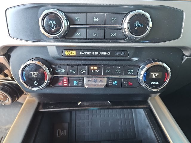 2022 Ford F-350SD Lariat DRW