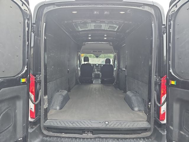 2022 Ford Transit-250 Base