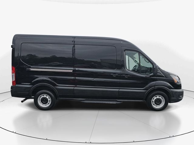 2022 Ford Transit-250 Base