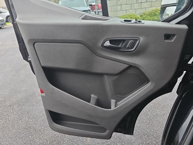 2022 Ford Transit-250 Base