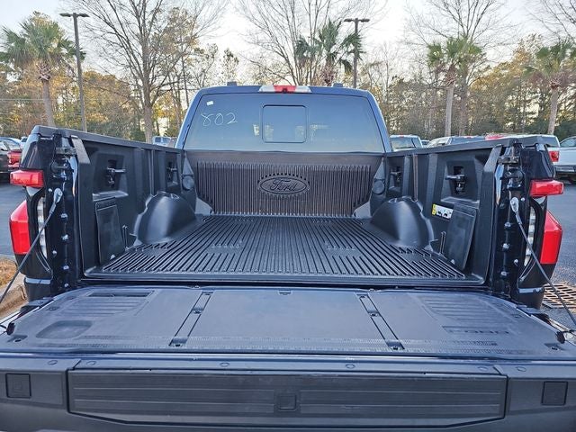 2022 Ford F-150 Lightning Lariat