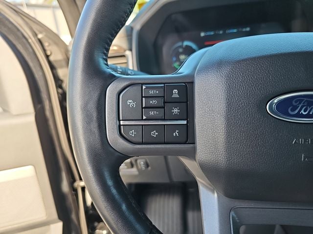 2023 Ford F-150 Lightning Lariat