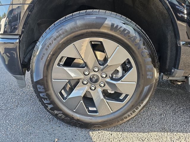 2023 Ford F-150 Lightning Lariat