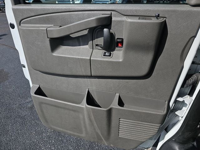 2023 Chevrolet Express 3500 LT Passenger