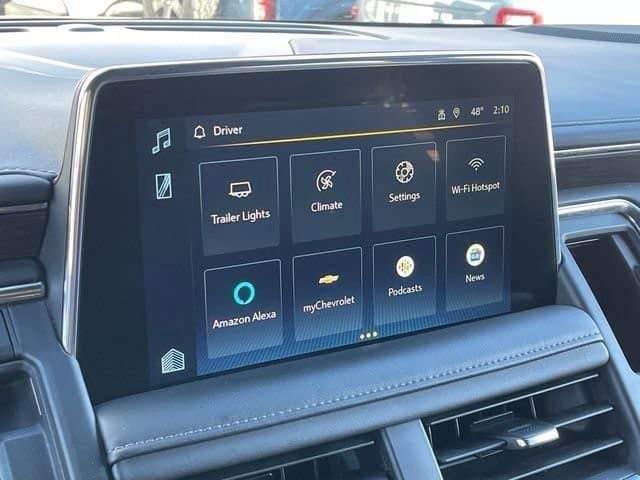 2024 Chevrolet Suburban LT