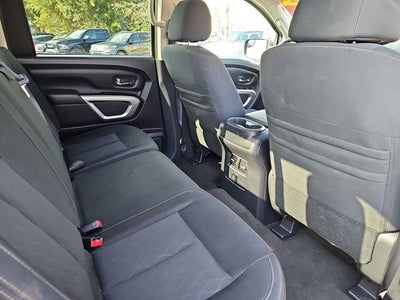 2017 Nissan Titan SV