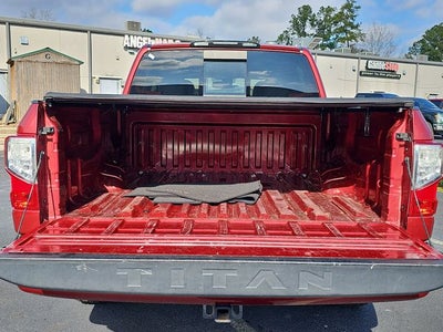 2017 Nissan Titan SV