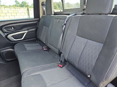 2017 Nissan Titan SV