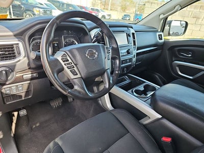 2017 Nissan Titan SV