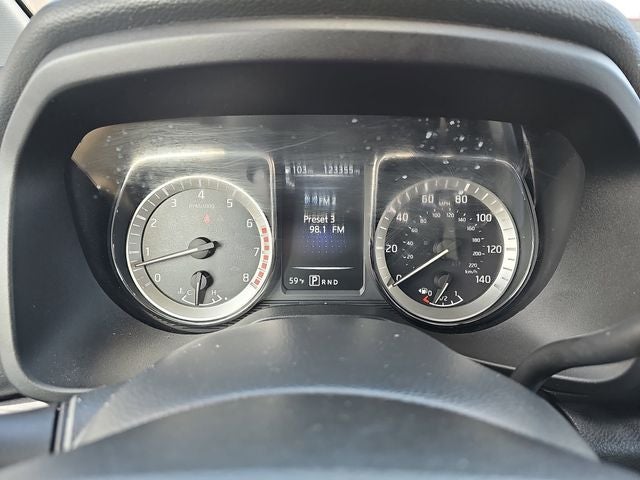 2017 Nissan Titan SV