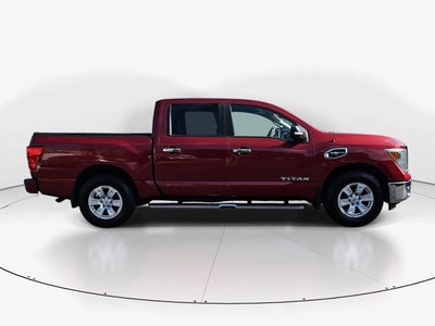 2017 Nissan Titan SV