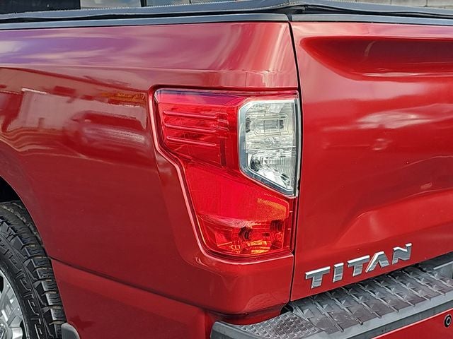 2017 Nissan Titan SV