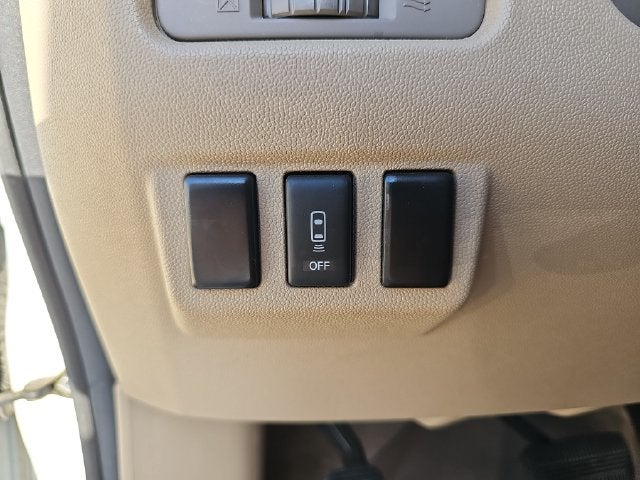 2012 Nissan Titan SV