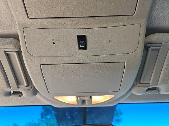 2012 Nissan Titan SV