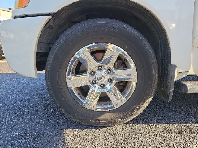 2012 Nissan Titan SV