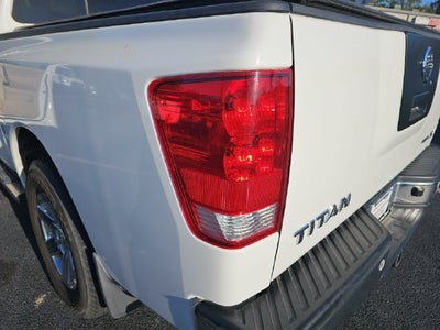 2012 Nissan Titan SV