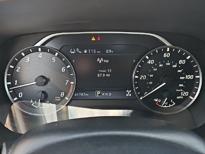 2022 Nissan Frontier SV