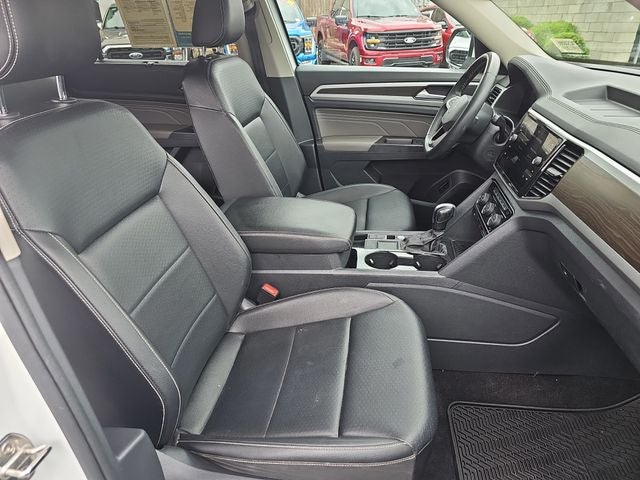 2022 Volkswagen Atlas 2.0T SE w/Technology