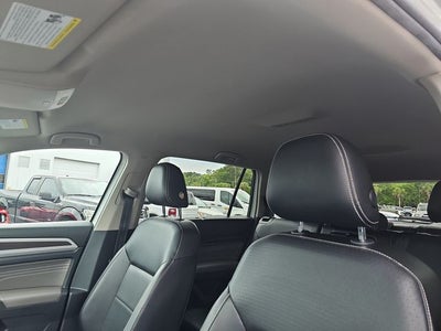 2022 Volkswagen Atlas 2.0T SE w/Technology