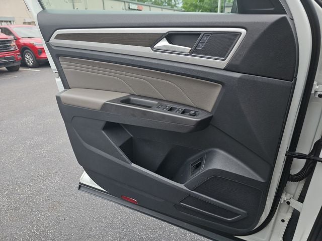 2022 Volkswagen Atlas 2.0T SE w/Technology
