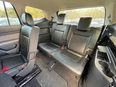 2022 Volkswagen Atlas 3.6L V6 SE w/Technology