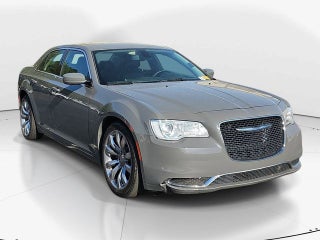 2017 Chrysler 300 Limited