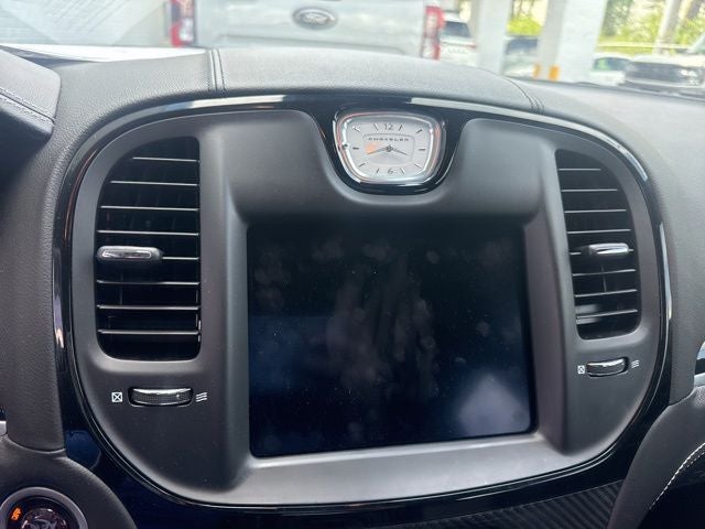 2023 Chrysler 300 C