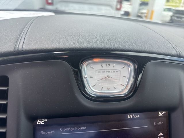 2023 Chrysler 300 C