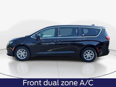 2024 Chrysler Voyager LX