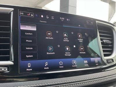 2022 Chrysler Pacifica Hybrid Touring L