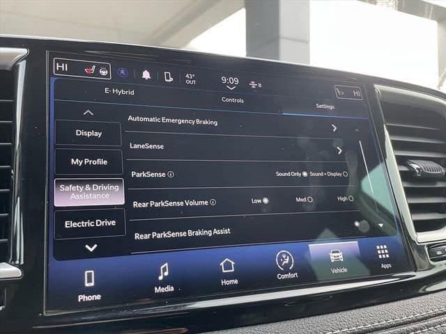 2022 Chrysler Pacifica Hybrid Touring L