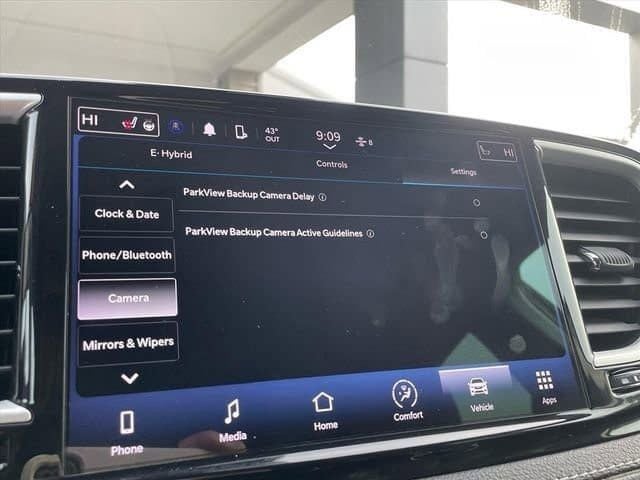 2022 Chrysler Pacifica Hybrid Touring L