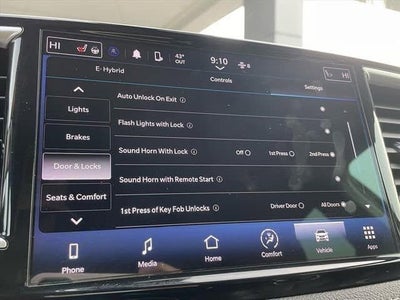 2022 Chrysler Pacifica Hybrid Touring L