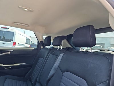 2020 Ford Edge SE