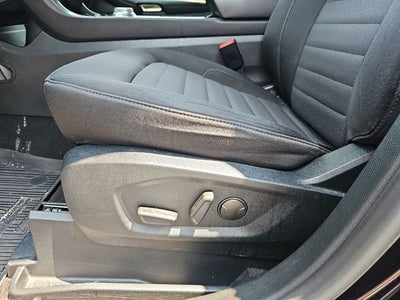 2020 Ford Edge SE