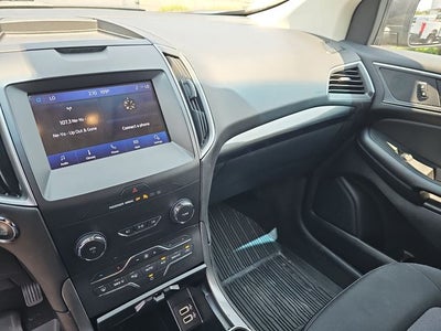 2020 Ford Edge SE