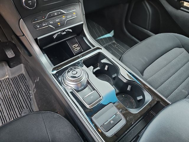 2020 Ford Edge SE