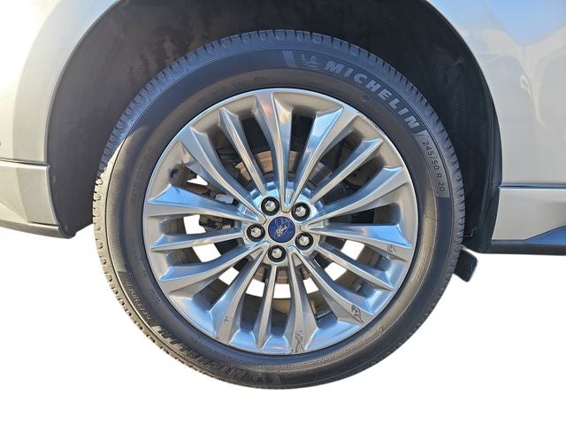 2020 Ford Edge Titanium