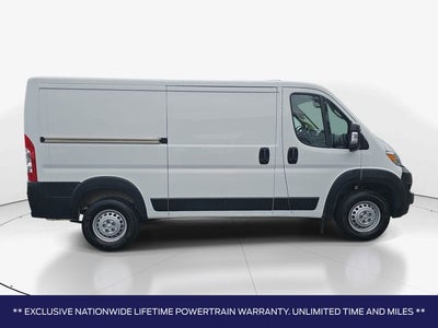 2025 RAM ProMaster 2500 Base