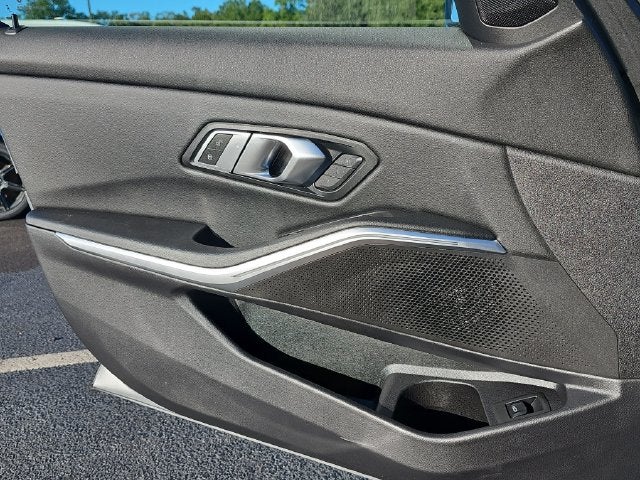 2023 BMW 3 Series 330i