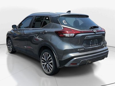 2022 Nissan Kicks SV