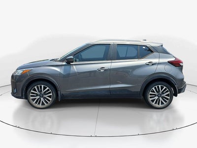 2022 Nissan Kicks SV
